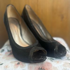 diane von furstenberg black pumps 7.5